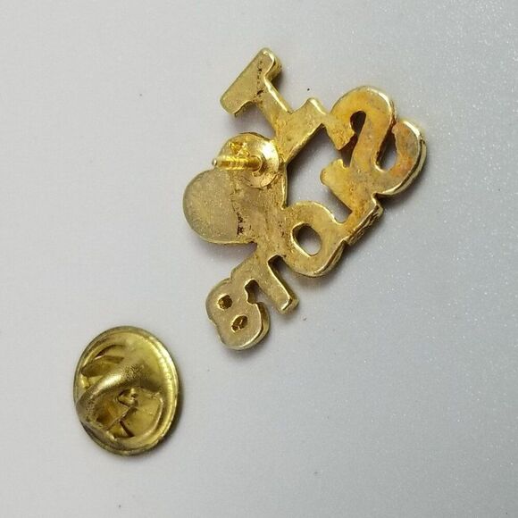 Vintage I Love Slots Gold Tone Lapel Pin, Red Enamel Heart Brooch, Estate - Picture 4 of 7